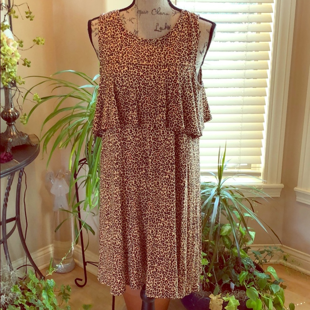 Agnes & Dora cold shoulder tunic